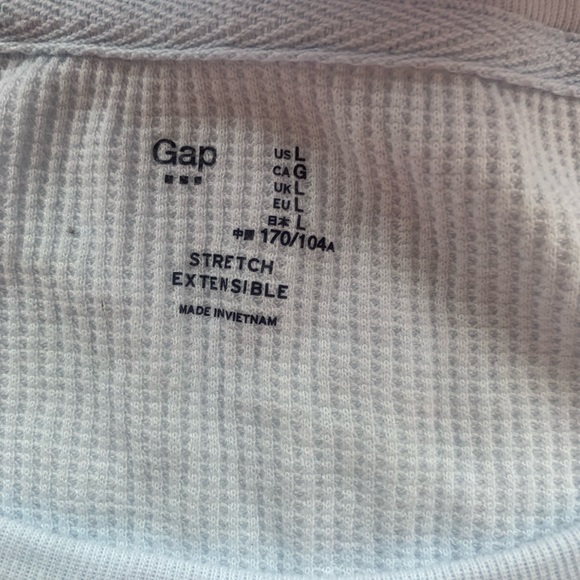 2/20$ 🛍 Gap thermal long sleeve Large - Picture 5 of 6